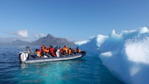 iceberg, ice, greenland-4499262.jpg